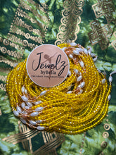 Load image into Gallery viewer, Lady B